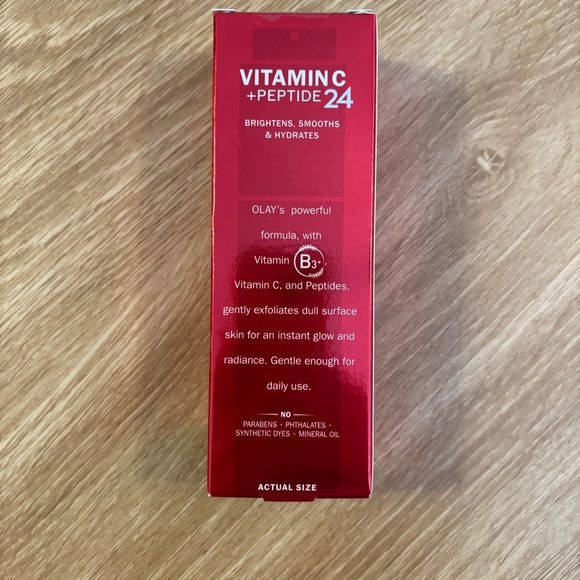 OLAY Vitamin C + Peptide 24 Brightening Peel - Orange and Silver - Picture 2 of 3